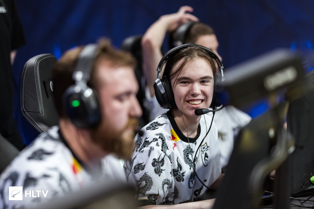 如火如荼地 如火如荼地